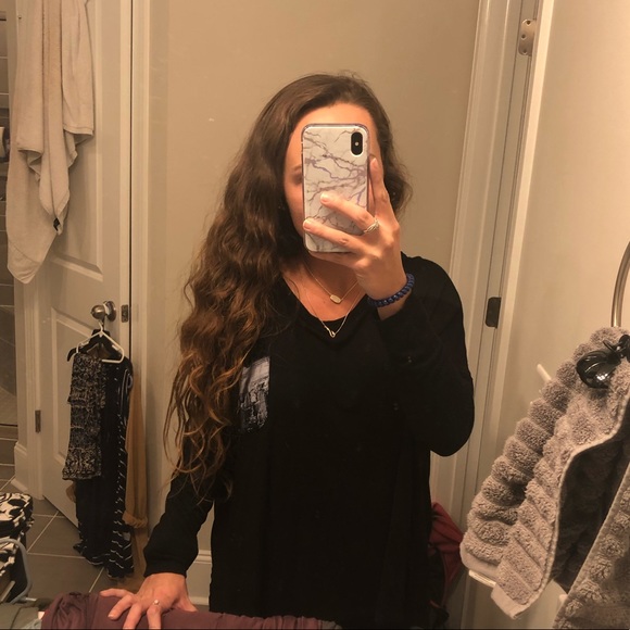 Ny printed pocket long sleeve - Picture 3 of 3